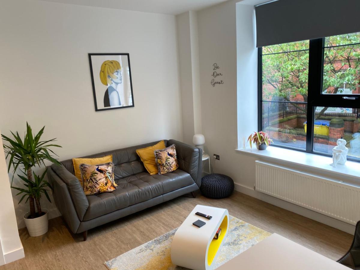 34 Cuppin Street - Luxury City Centre Apartment! チェスター エクステリア 写真