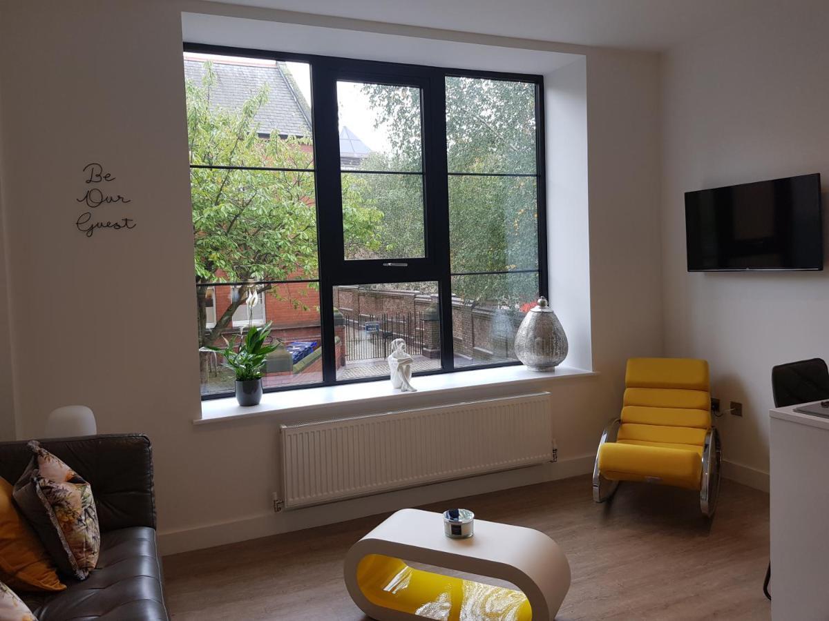 34 Cuppin Street - Luxury City Centre Apartment! チェスター エクステリア 写真
