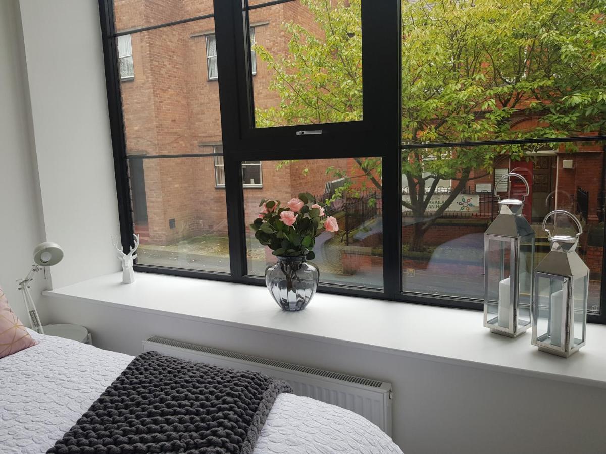 34 Cuppin Street - Luxury City Centre Apartment! チェスター エクステリア 写真