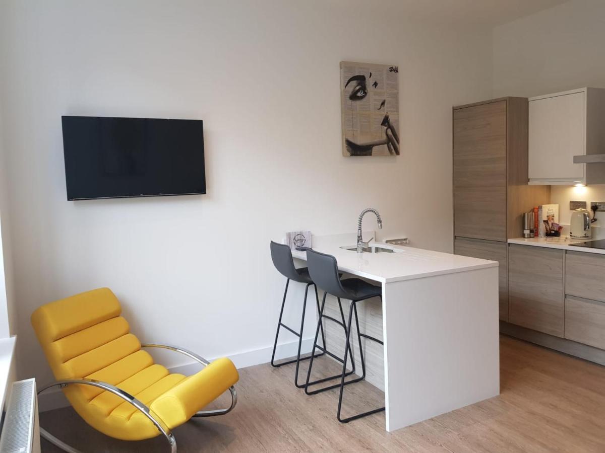 34 Cuppin Street - Luxury City Centre Apartment! チェスター エクステリア 写真